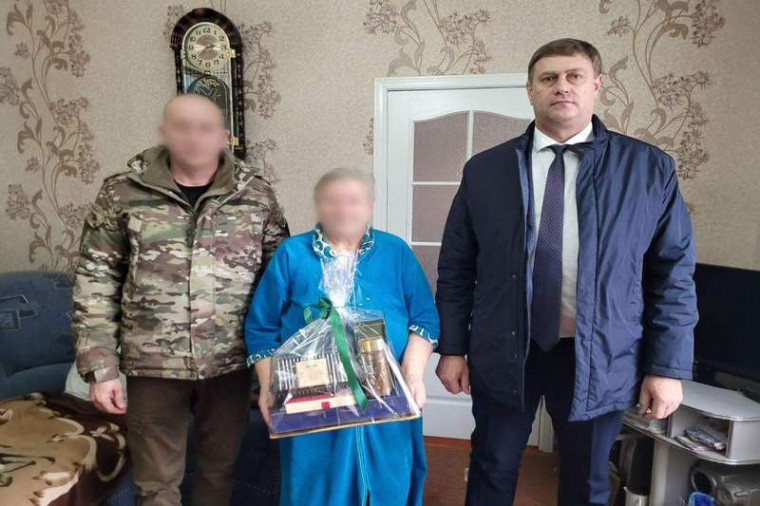 Глава округа встретился с участником специальной военной операции из города Благодарного. Глава округа встретился с участником специальной военной операции из города Благодарного.