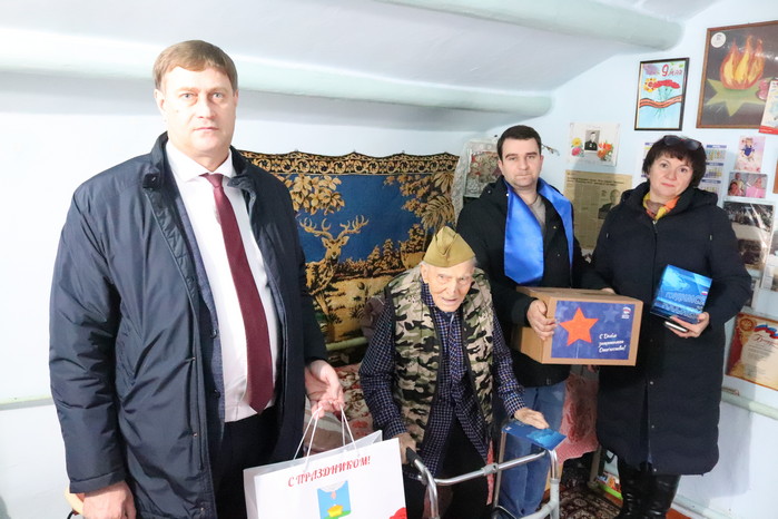 В преддверии празднования Дня защитника Отечества Глава Благодарненского муниципального округа Александр Иванович Теньков поздравил наших дорогих ветеранов Великой Отечественной войны с наступающим праздником 22.02.2024. В преддверии празднования Дня защитника Отечества Глава Благодарненского муниципального округа Александр Иванович Теньков поздравил наших дорогих ветеранов Великой Отечественной войны с наступающим праздником 22.02.2024.